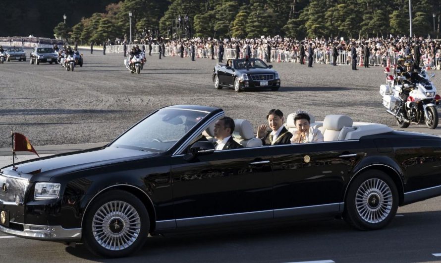 El Auto Que Utiliso El Nuevo Emperador de Japon
